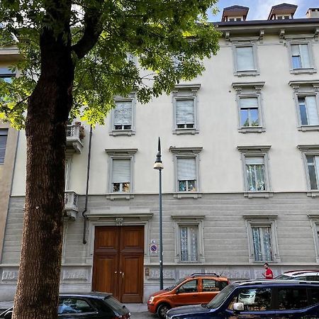 Elegante E Accogliente Appartamento A Torino Exterior foto